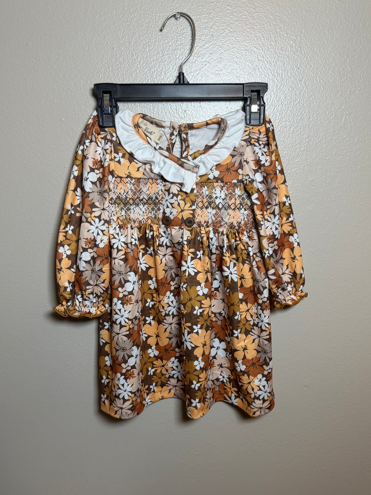 Ruffle dress girls